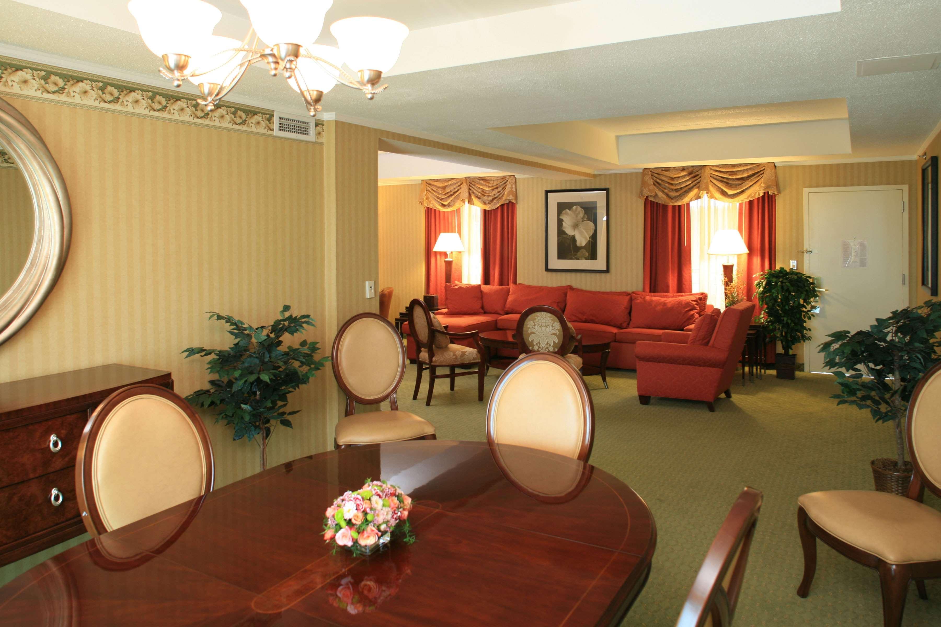 Doubletree Suites By Hilton Hotel Philadelphia West Plymouth Meeting Interior photo